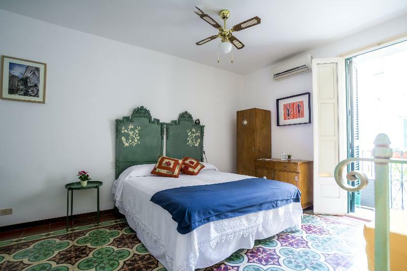 Vico De Amicis 30 Hotel Monopoli Eksteriør billede