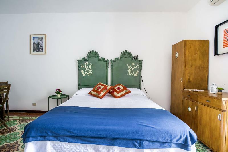 Vico De Amicis 30 Hotel Monopoli Eksteriør billede
